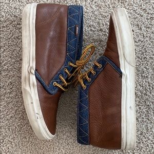 Vans Chukka Mid